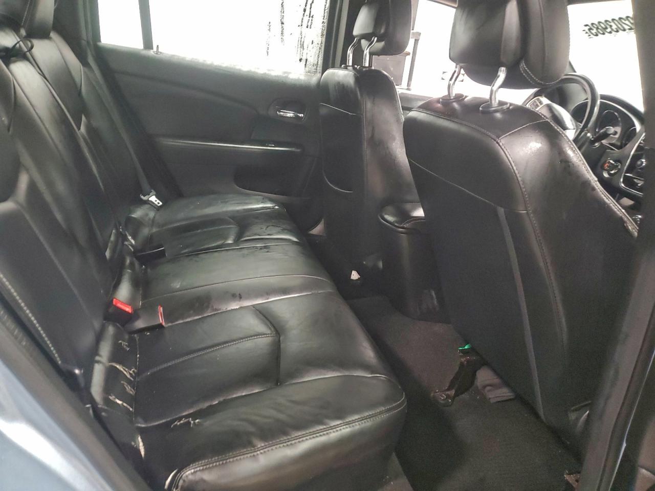 Chrysler 200 Limited Image 13