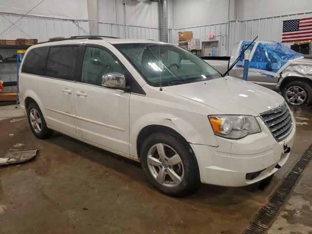 Chrysler Minivan Touring Image 3