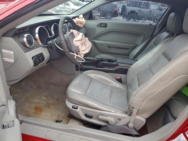 Ford Mustang Image 8