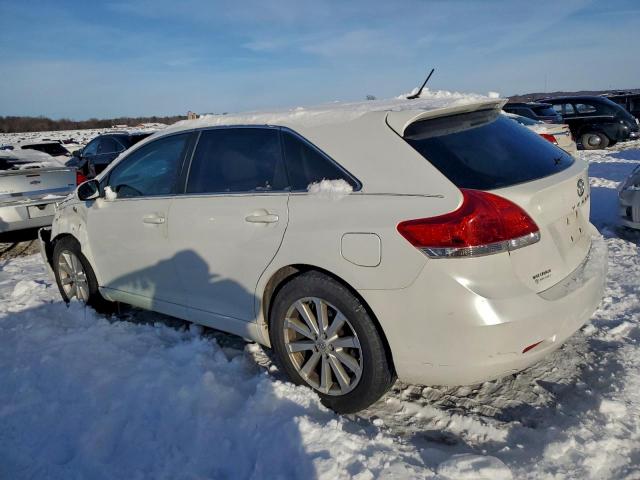 Toyota Venza Image 2