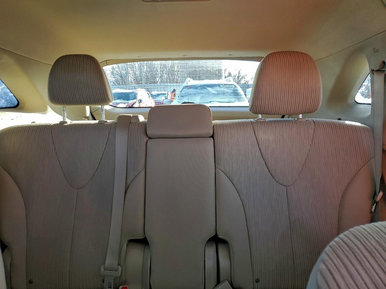 Toyota Venza Image 10