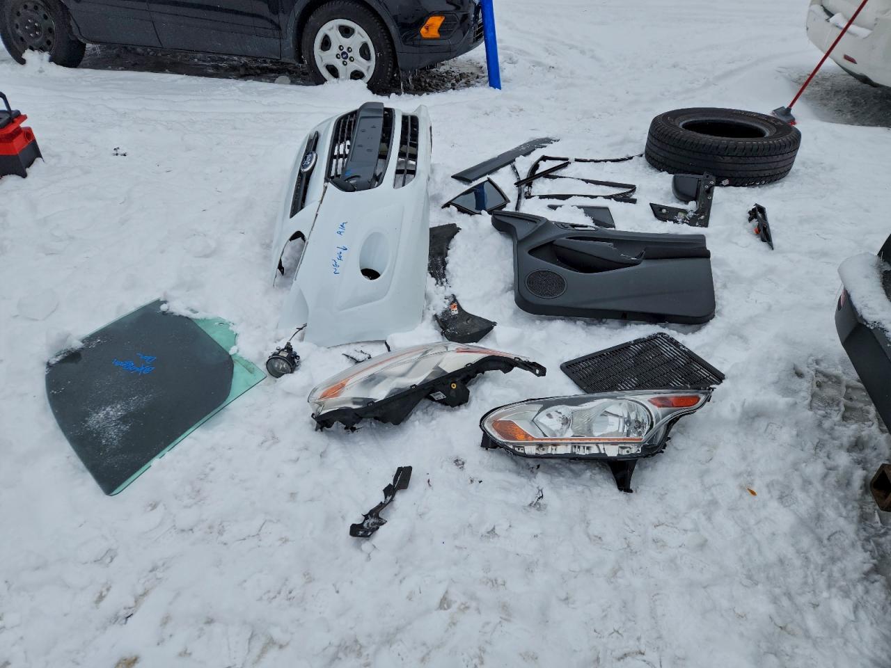 Ford Transit Xlt Image 8