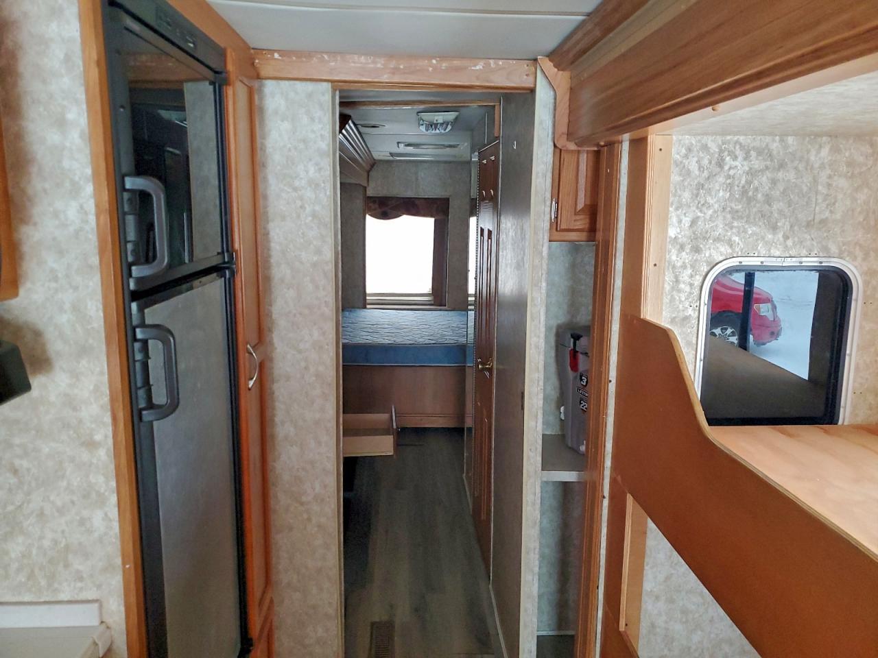 R-Vision Trail-aire W22 Image 5