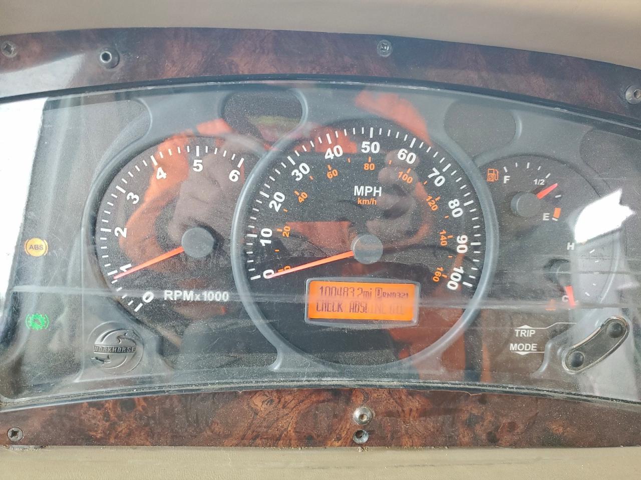 R-Vision Trail-aire W22 Image 7