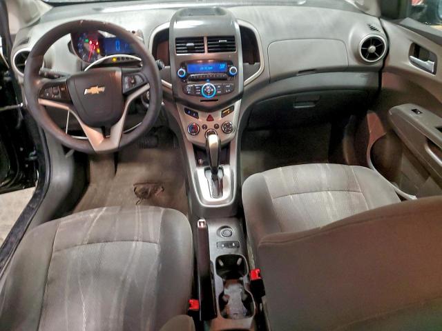 Chevrolet Sonic Lt Image 8