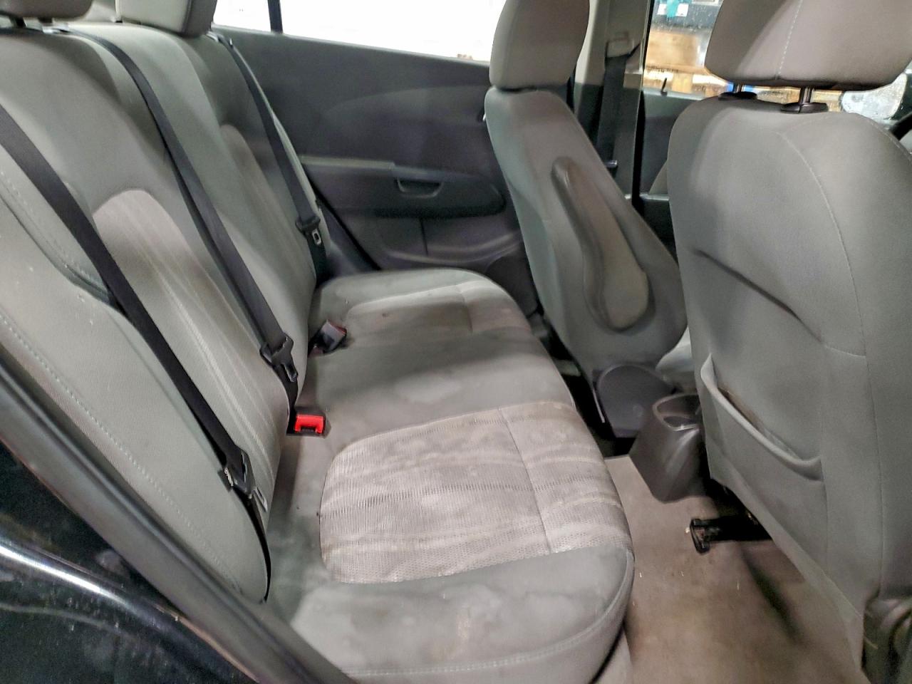 Chevrolet Sonic Lt Image 10