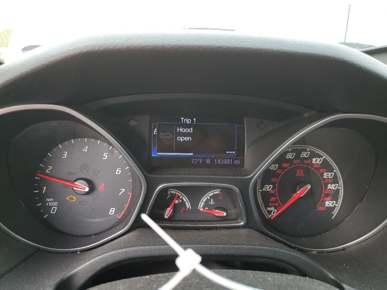 Ford Focus St Image 8