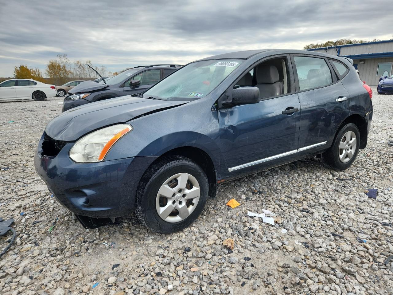 Nissan Rogue S Image 1