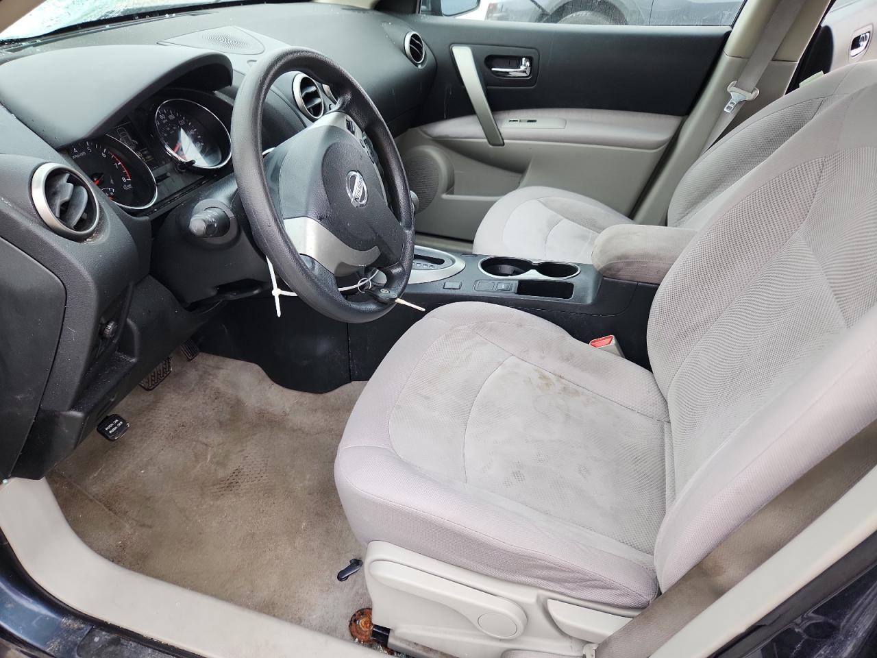 Nissan Rogue S Image 9