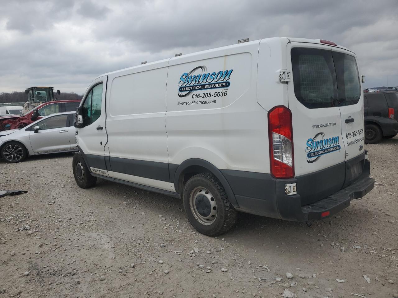 Ford Transit T-150 Image 2