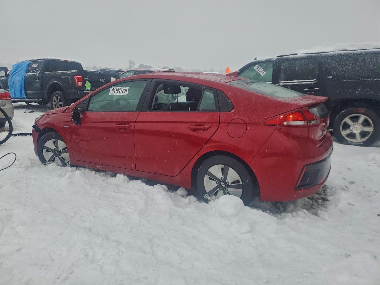 Hyundai Ioniq Blue Image 9