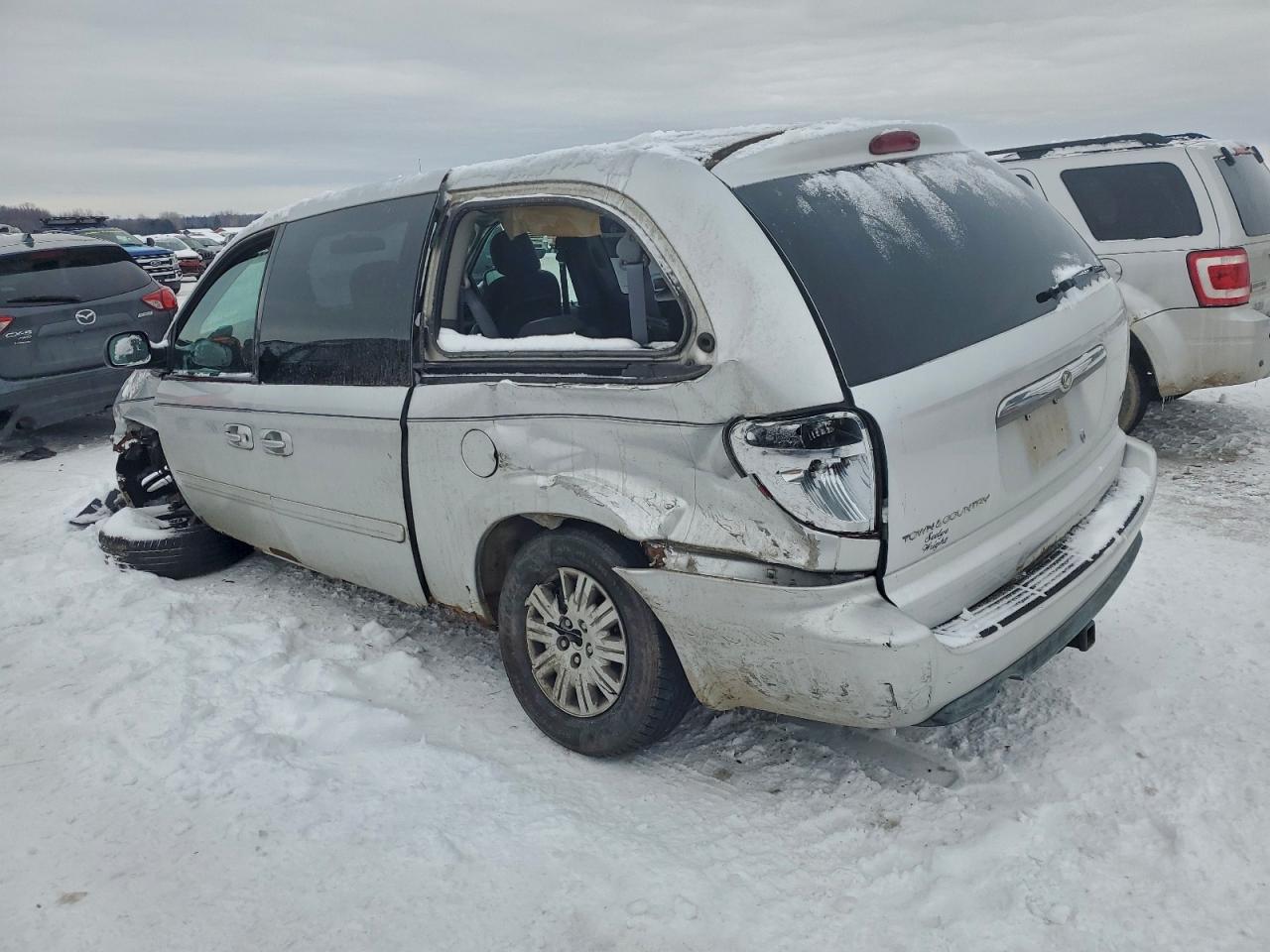 Chrysler Minivan Lx Image 3