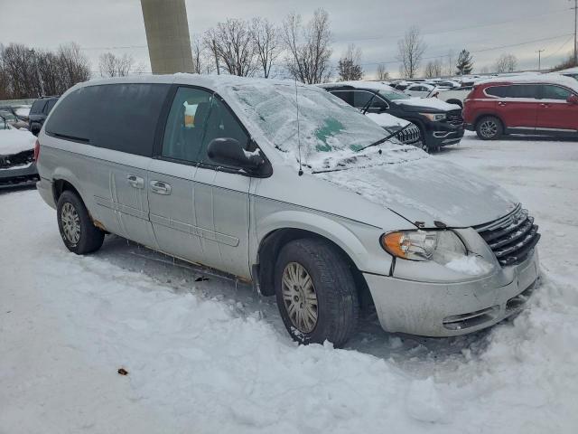 Chrysler Minivan Lx Image 4