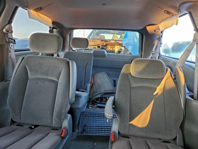 Chrysler Minivan Lx Image 11