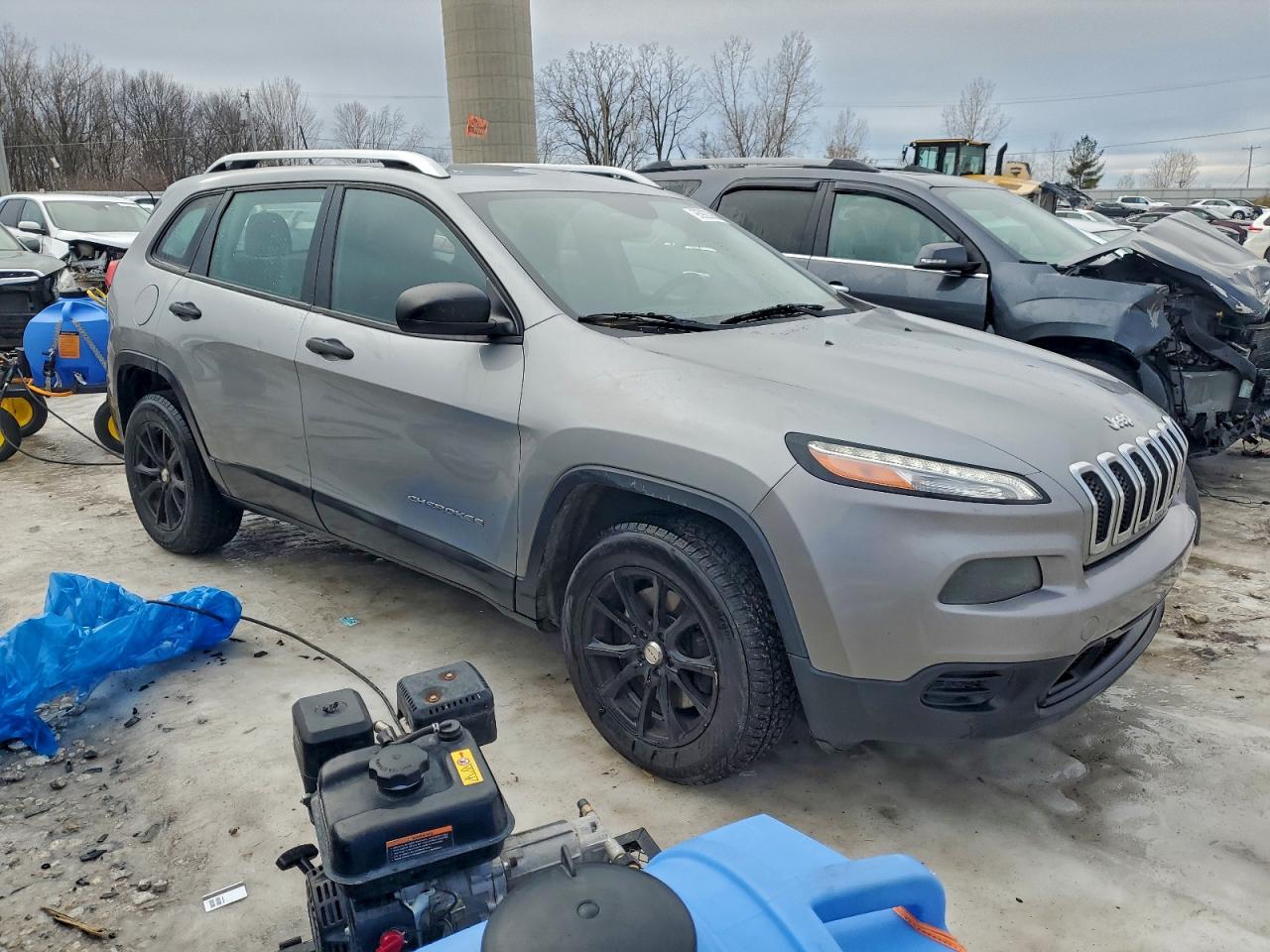 Jeep Grand Cherokee Sport Image 4