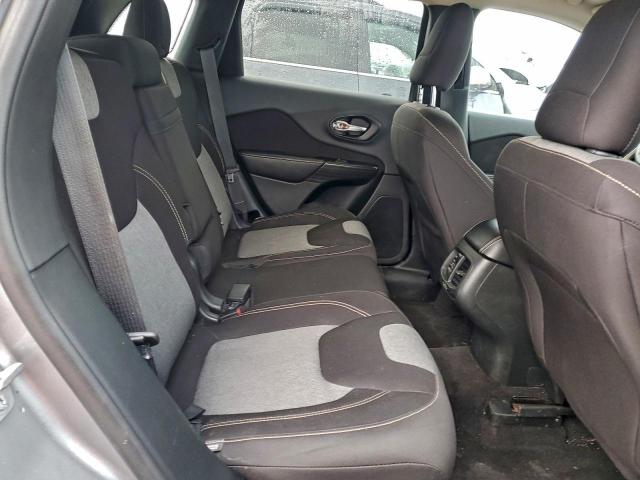 Jeep Grand Cherokee Sport Image 8