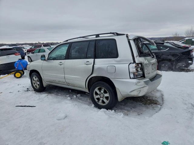 Toyota Highlander Sport Image 2
