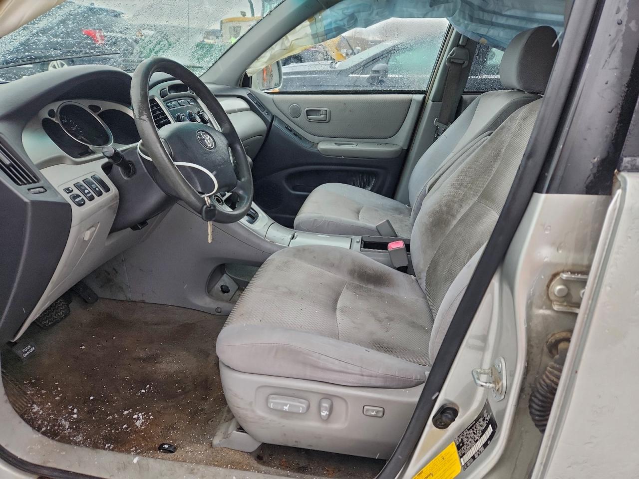 Toyota Highlander Sport Image 11