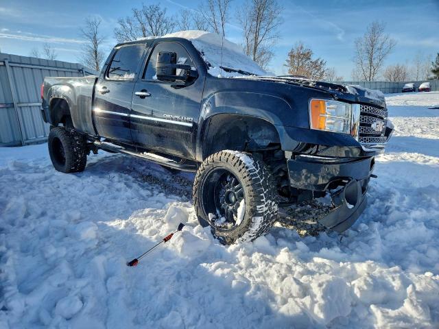 GMC Sierra K2500 Denali Image 4