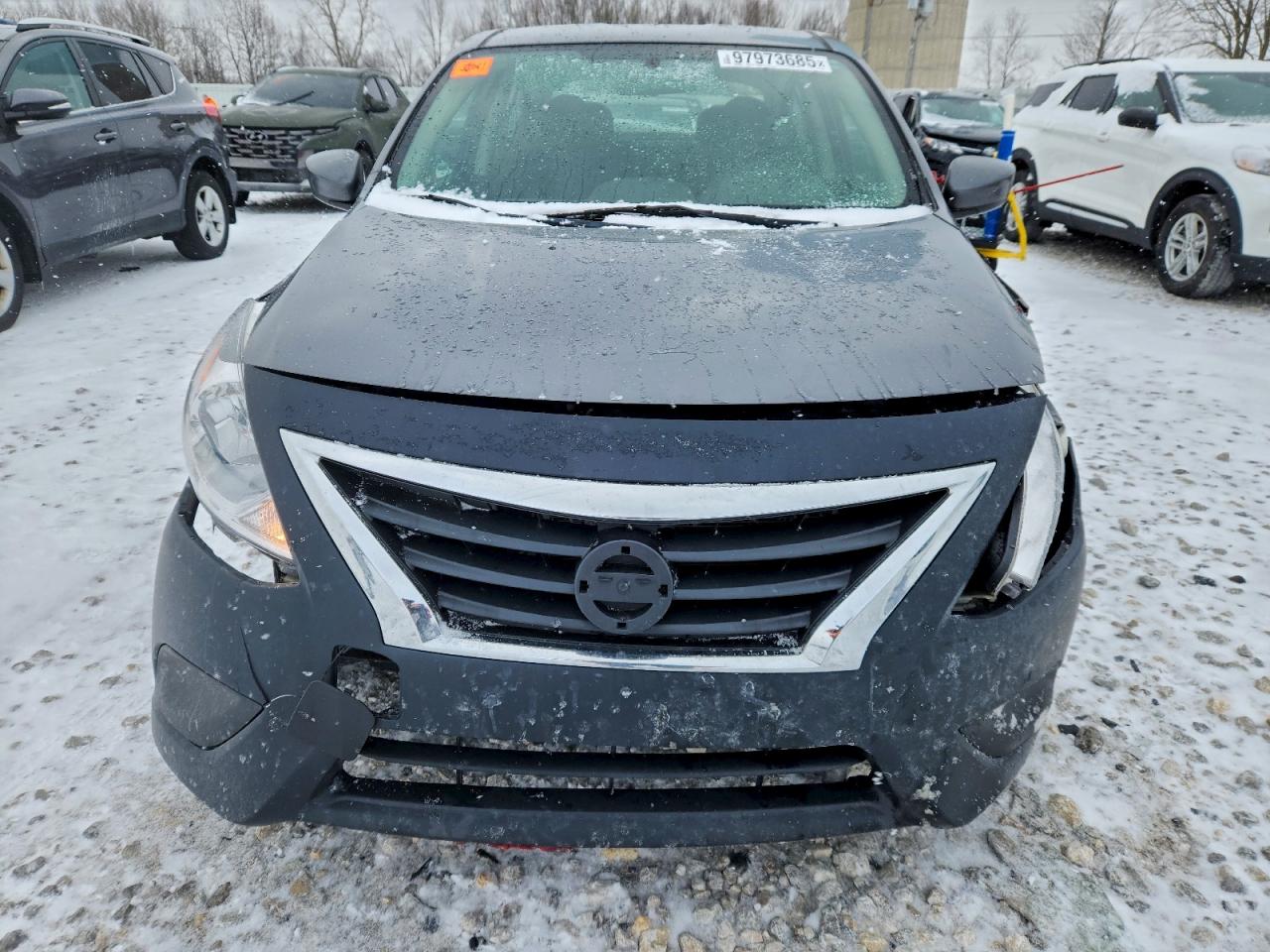 Nissan Versa S Image 5