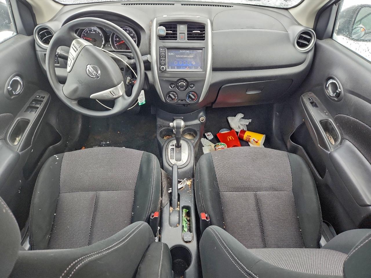 Nissan Versa S Image 7