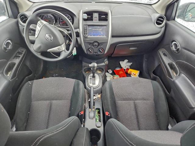 Nissan Versa S Image 7