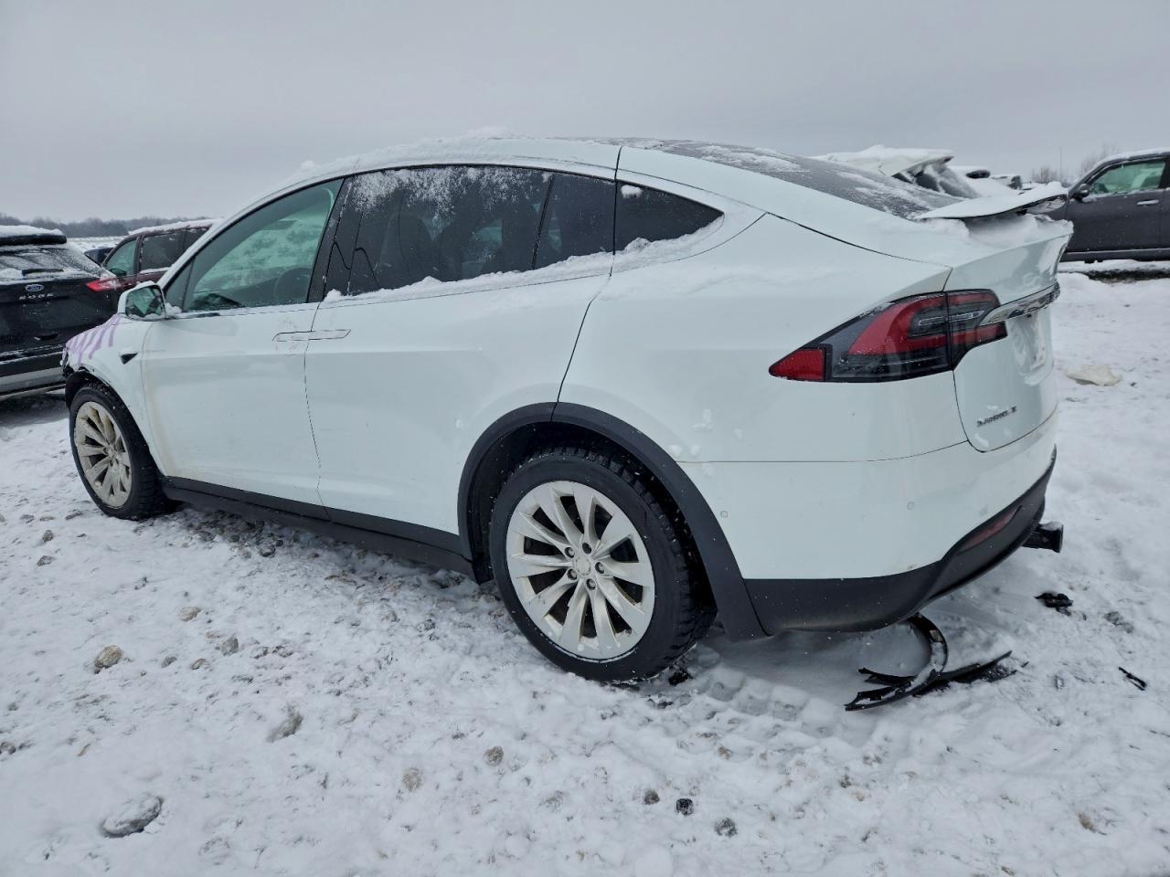 Tesla Model X Image 5