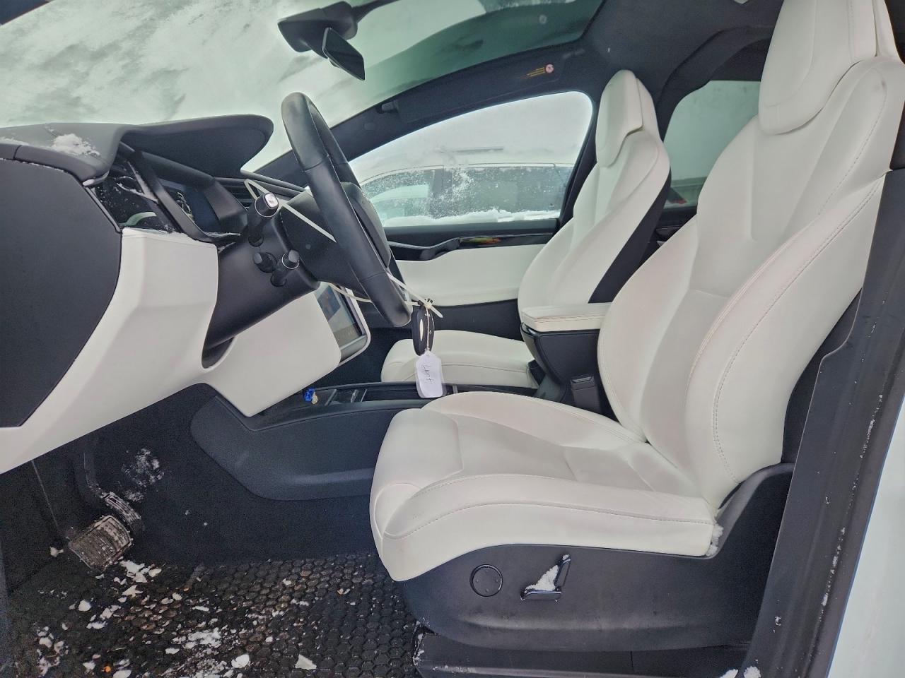 Tesla Model X Image 3