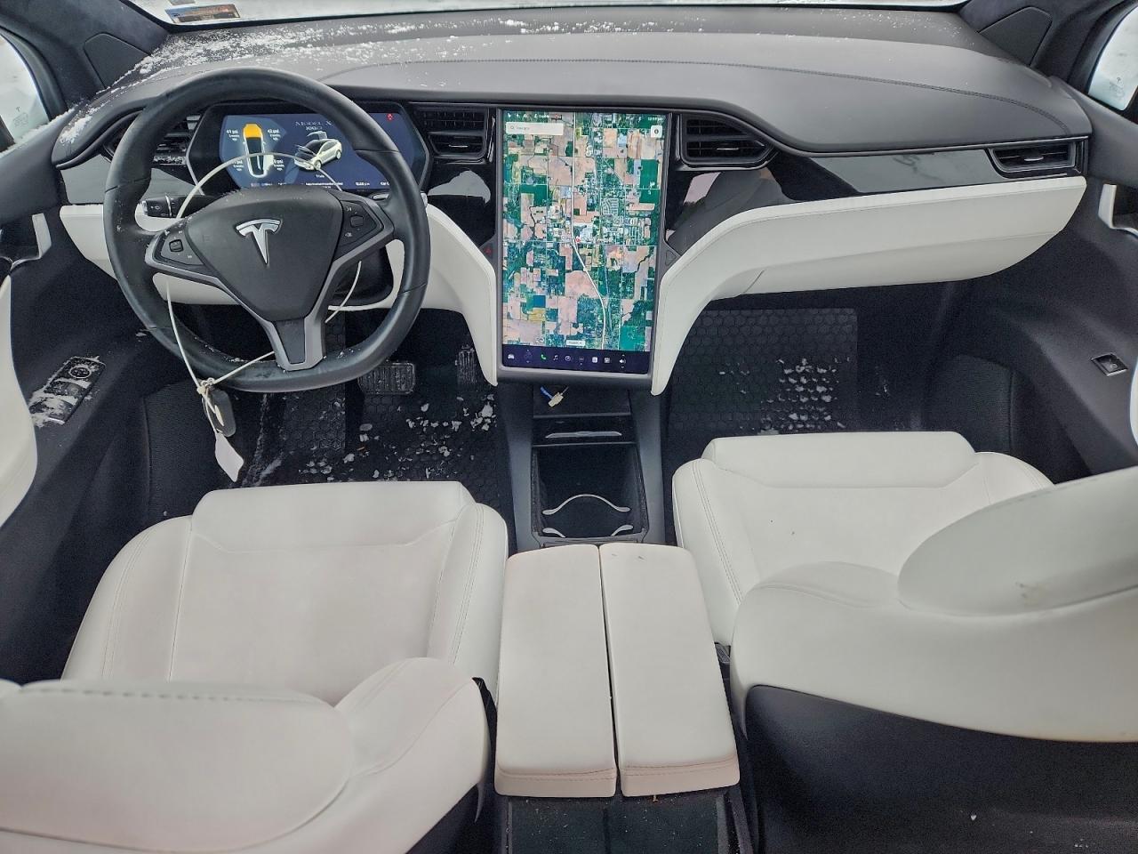 Tesla Model X Image 7