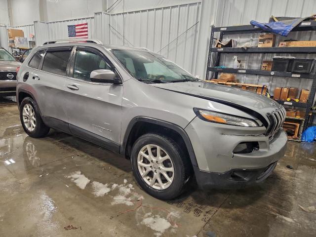 Jeep Grand Cherokee Latitude Image 2