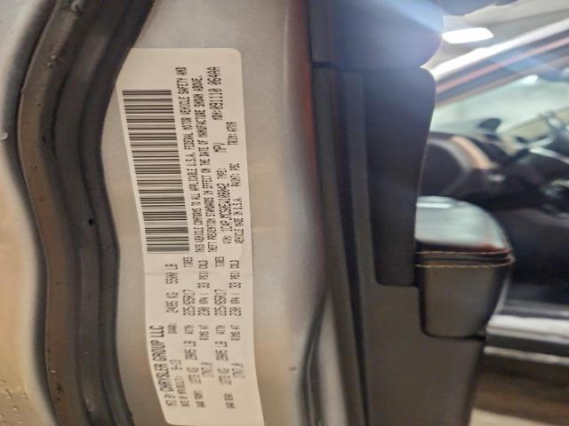 Jeep Grand Cherokee Latitude Image 10