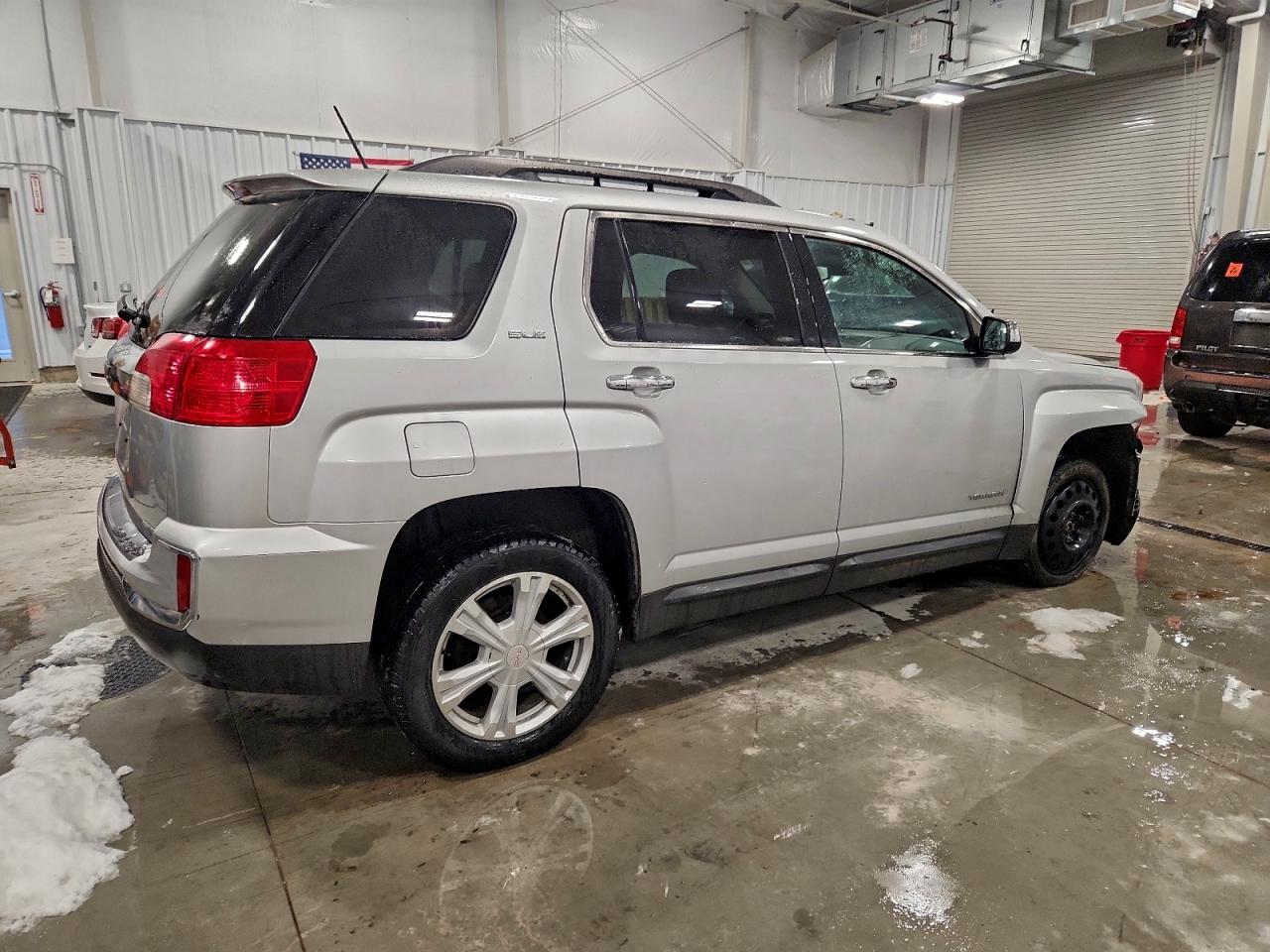 GMC Terrain Sle Image 3