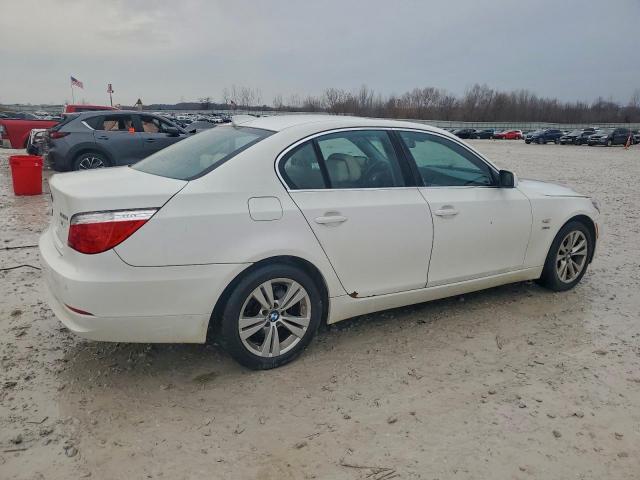 BMW 5 Series Xi Image 8