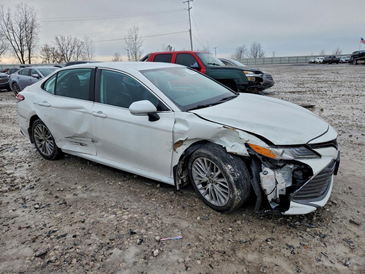 Toyota Camry Xle Image 6