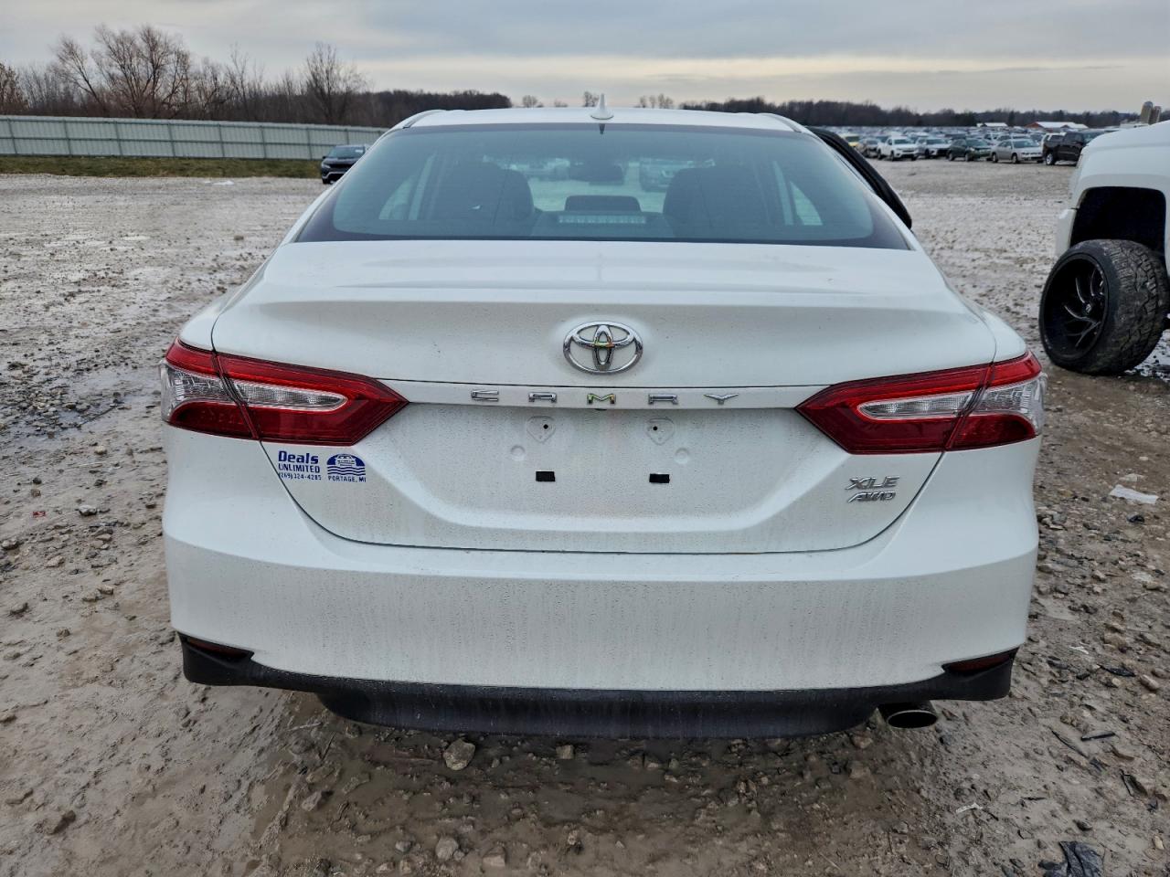Toyota Camry Xle Image 10