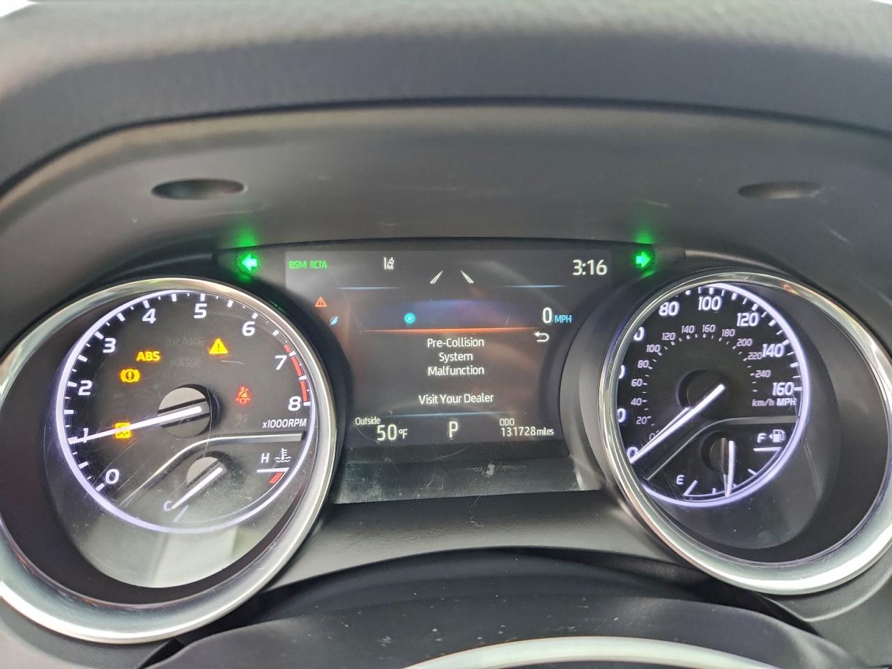 Toyota Camry Xle Image 7