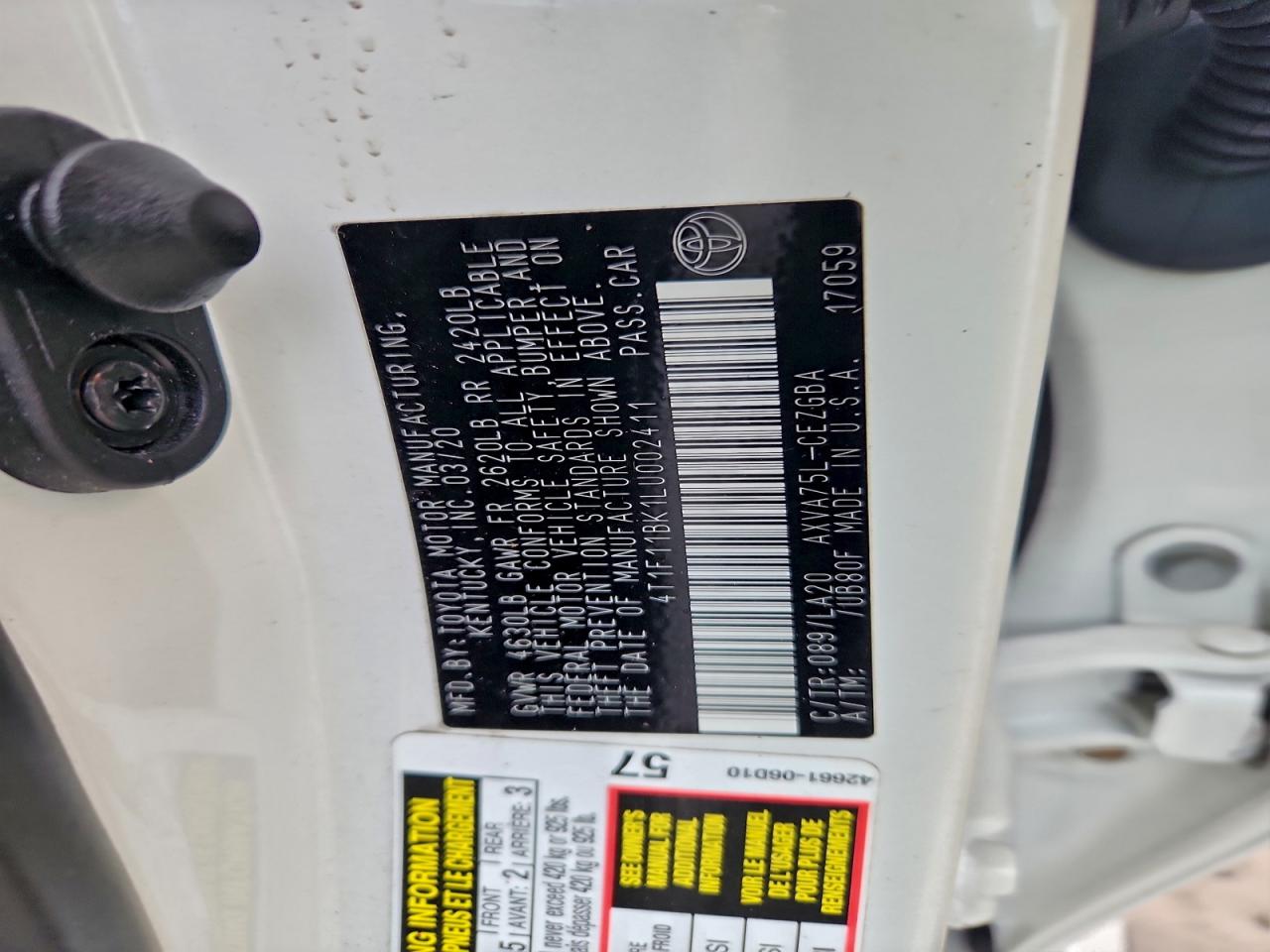 Toyota Camry Xle Image 9