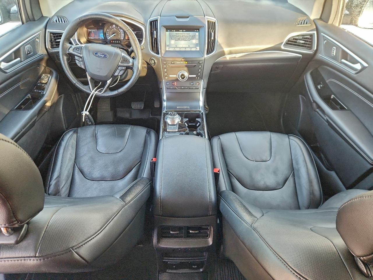 Ford Edge Titanium Image 9