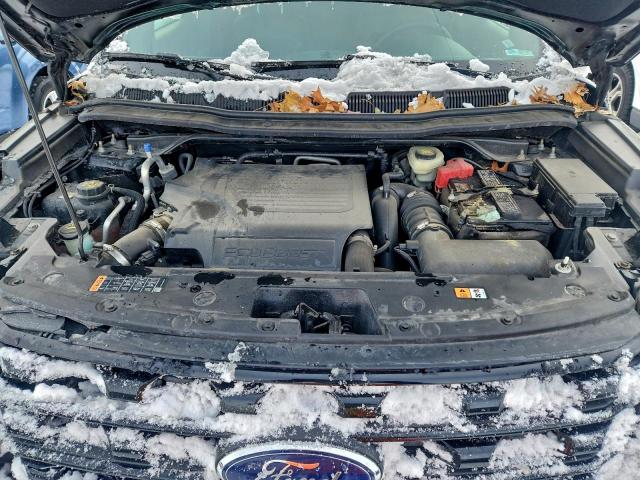 Ford Explorer Sport Image 6