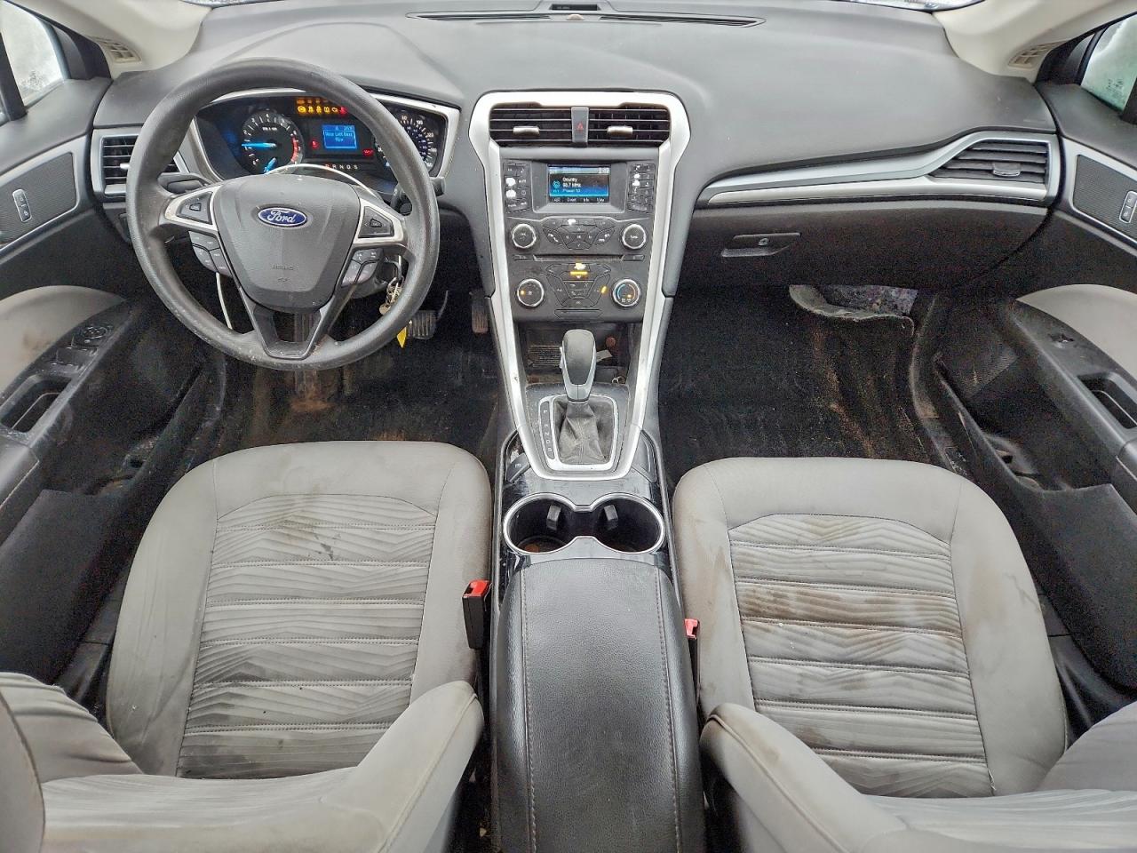 Ford Fusion S Image 11