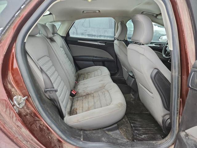 Ford Fusion S Image 4