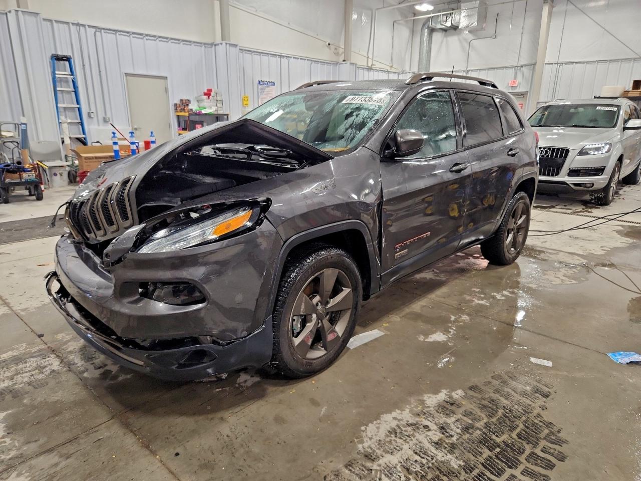 Jeep Grand Cherokee Latitude Image 1