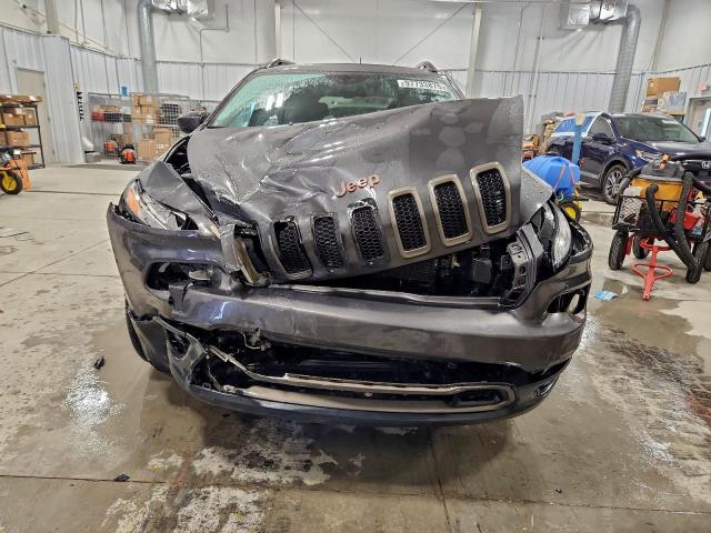 Jeep Grand Cherokee Latitude Image 4
