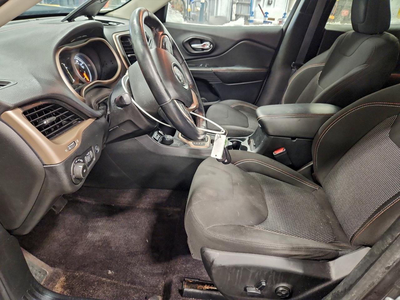 Jeep Grand Cherokee Latitude Image 6