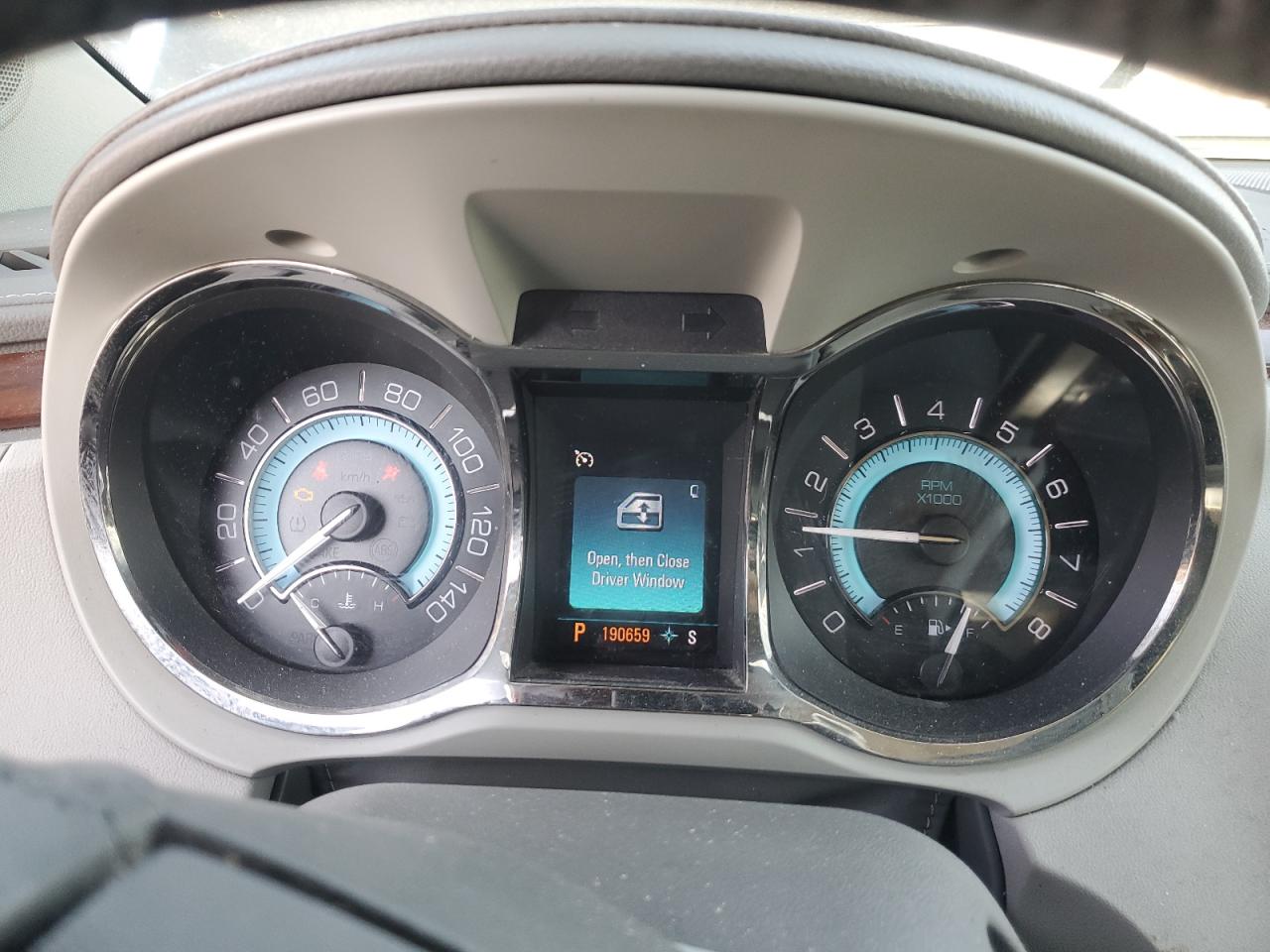 Buick LaCrosse Premium Image 6