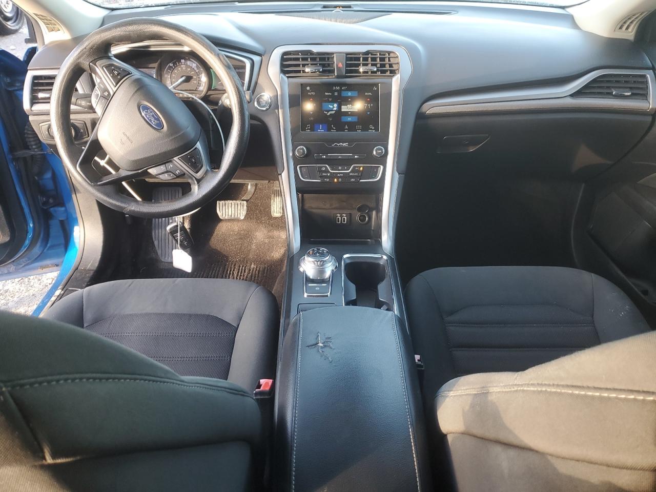 Ford Fusion Se Image 2