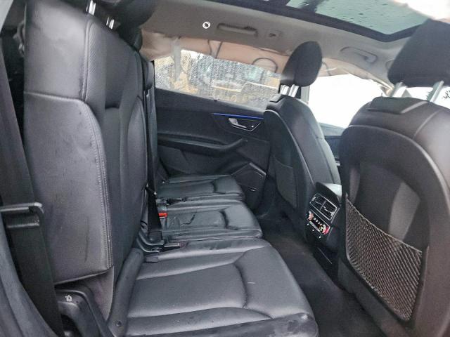 Audi Q7 Prestige Image 12