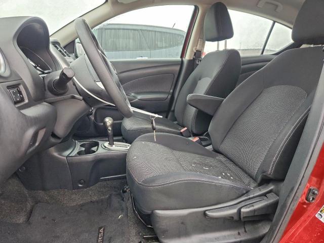 Nissan Versa S Image 3