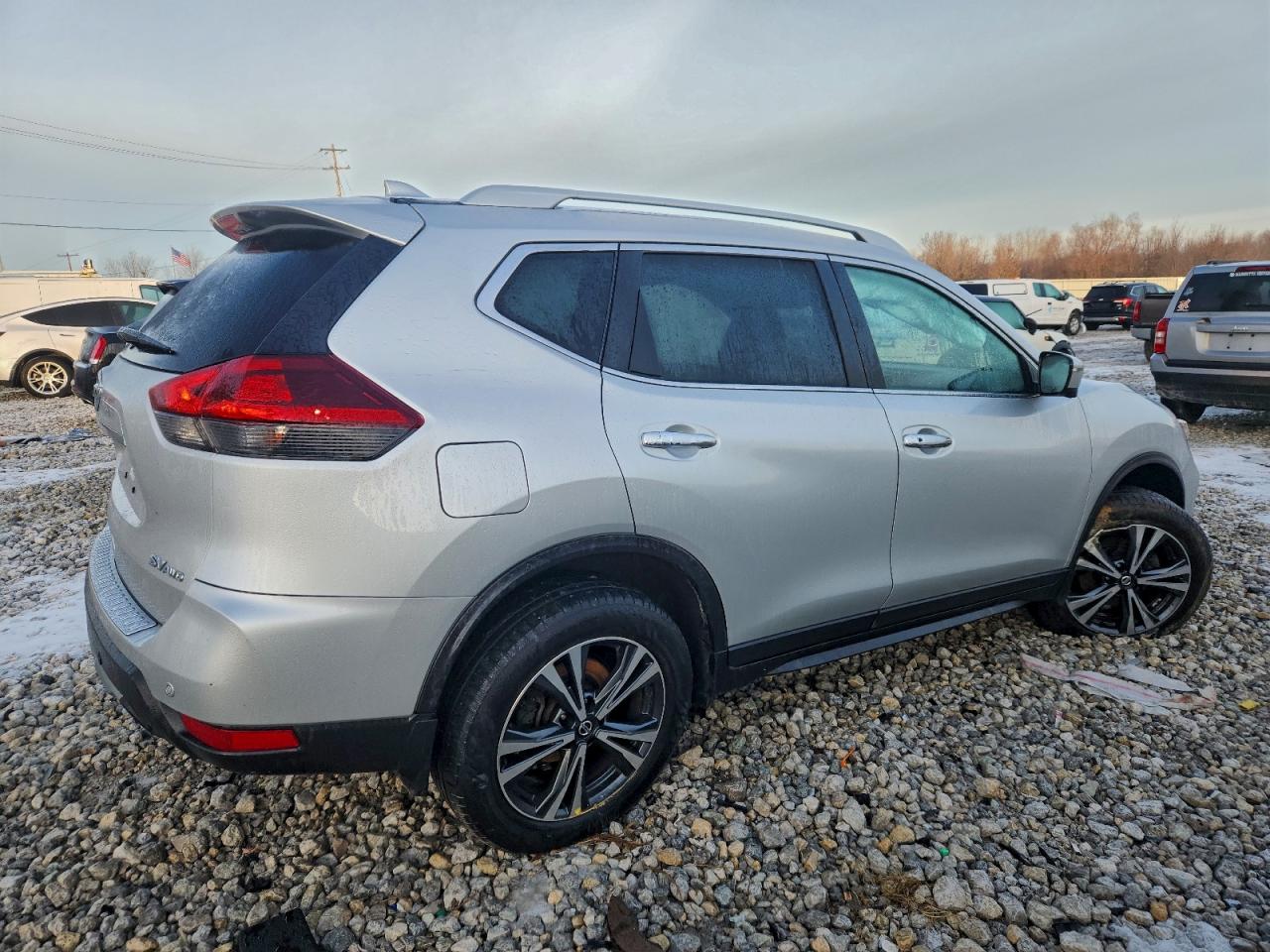 Nissan Rogue S Image 7