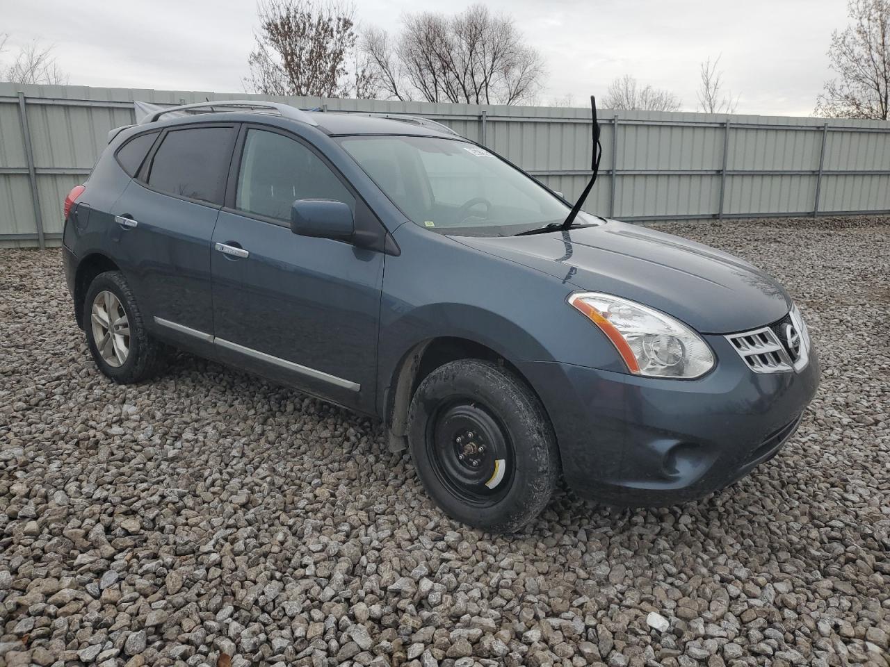 Nissan Rogue S Image 6
